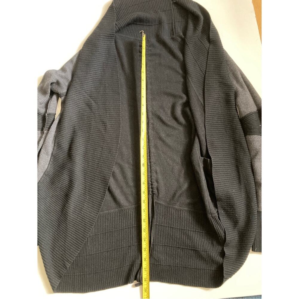 Lululemon Reversible Cardigan Wrap Black Size 6 - Picture 13 of 15